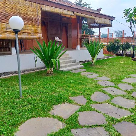 Joglo Kumpul Resort Cangkiran Екстериор снимка