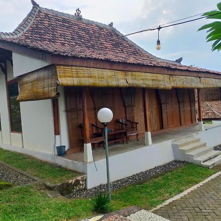 Joglo Kumpul Resort Cangkiran Екстериор снимка