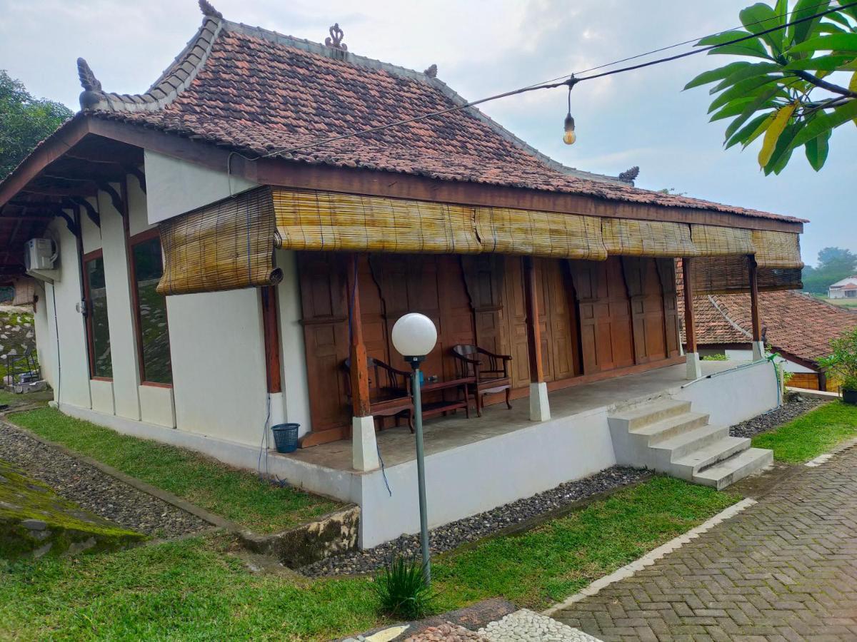 Joglo Kumpul Resort Cangkiran Екстериор снимка